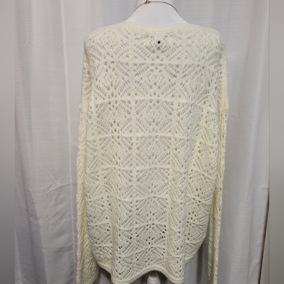 Universal Thread Open Knit Sweater - Picture 4 of 10
